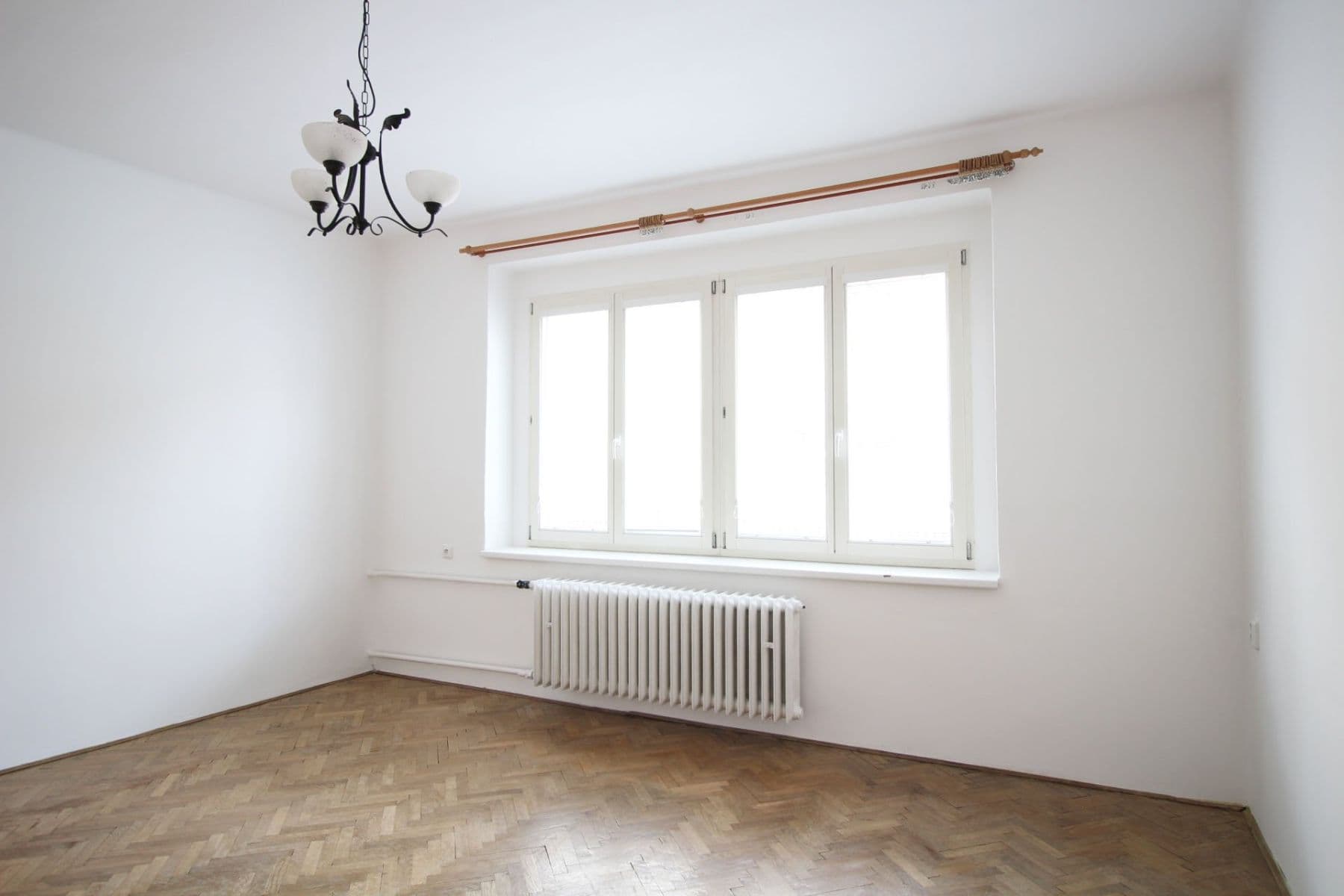 Pronájem bytu 4+kk 90 m², Barrandova, Kladno, Středočeský kraj Pronájem bytu 4+kk 90 m², Barrandova, Kladno, Středočeský kraj