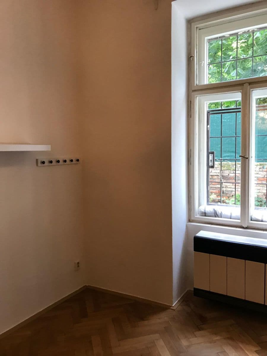 Pronájem bytu 1+1 30 m², Kubelíkova, Praha, Praha Pronájem bytu 1+1 30 m², Kubelíkova, Praha, Praha