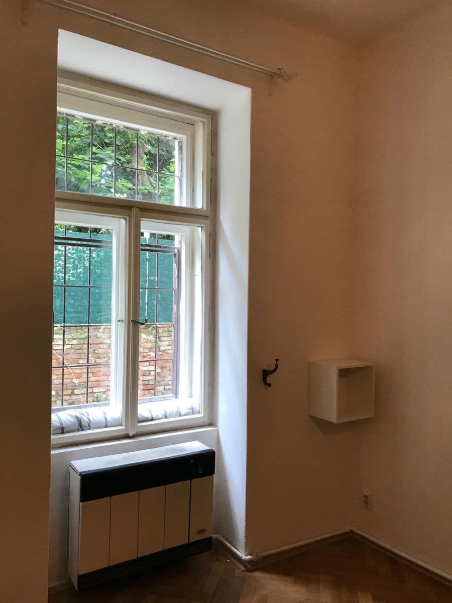 Pronájem bytu 1+1 30 m², Kubelíkova, Praha, Praha Pronájem bytu 1+1 30 m², Kubelíkova, Praha, Praha