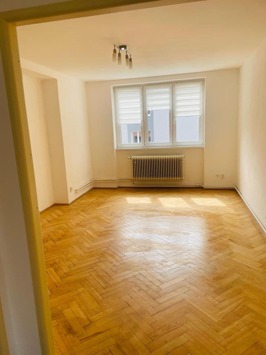 Pronájem bytu 2+1 51 m², Sídliště BSS, Brandýs nad Labem-Stará Boleslav, Středočeský kraj Pronájem bytu 2+1 51 m², Sídliště BSS, Brandýs nad Labem-Stará Boleslav, Středočeský kraj