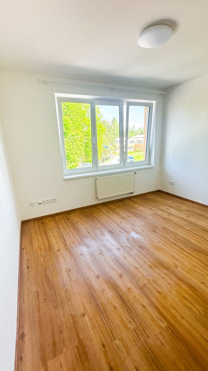 Pronájem bytu 3+1 80 m², Stonařov, Kraj Vysočina Pronájem bytu 3+1 80 m², Stonařov, Kraj Vysočina