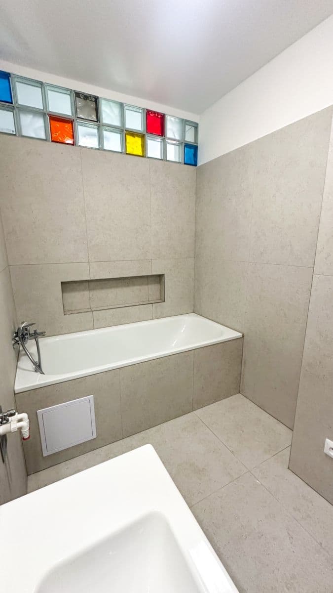 Pronájem bytu 3+1 80 m², Stonařov, Kraj Vysočina Pronájem bytu 3+1 80 m², Stonařov, Kraj Vysočina