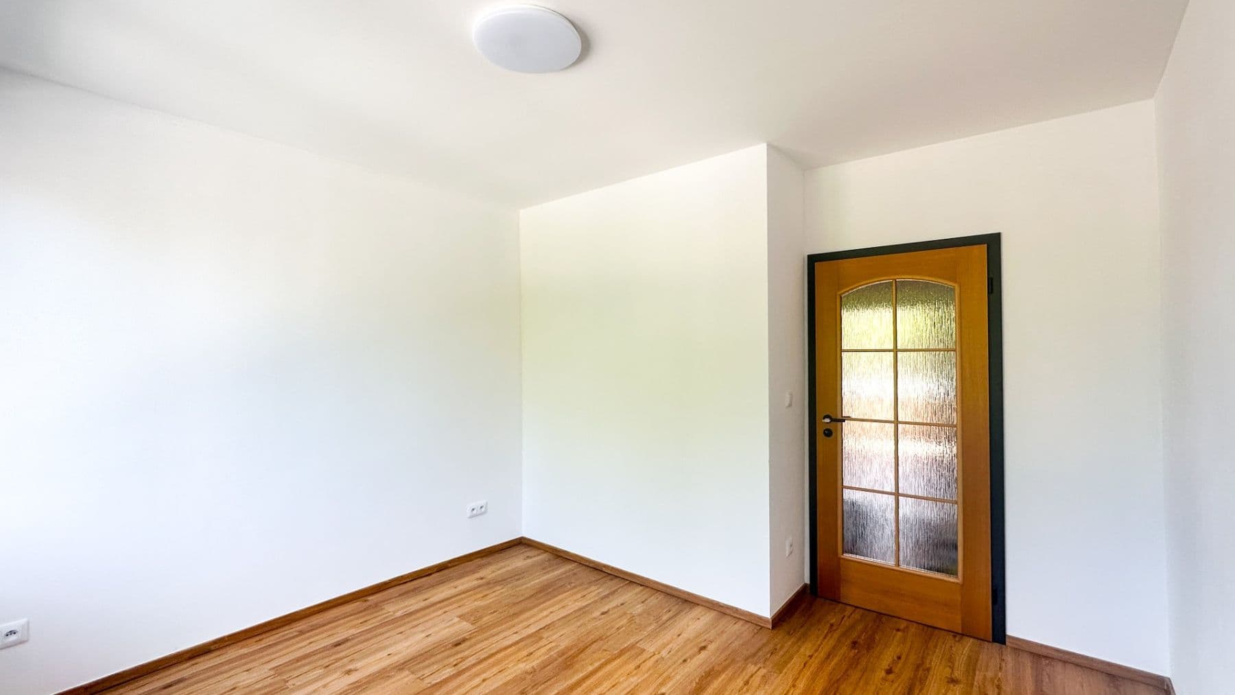 Pronájem bytu 3+1 80 m², Stonařov, Kraj Vysočina Pronájem bytu 3+1 80 m², Stonařov, Kraj Vysočina
