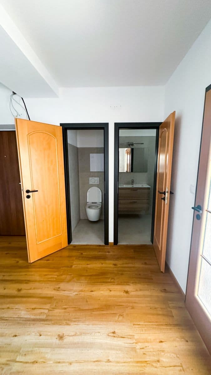 Pronájem bytu 3+1 80 m², Stonařov, Kraj Vysočina Pronájem bytu 3+1 80 m², Stonařov, Kraj Vysočina