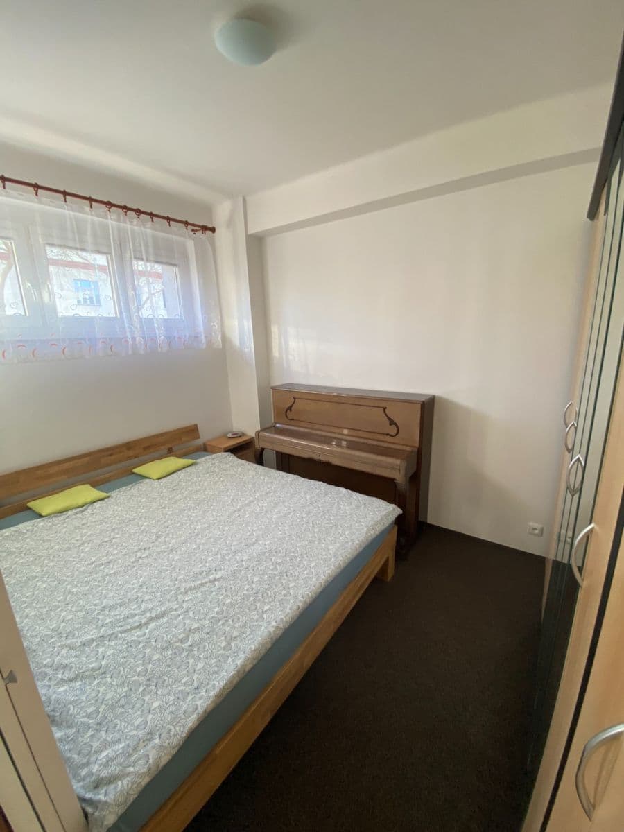Pronájem bytu 2+kk 56 m², Osadní, Praha, Praha Pronájem bytu 2+kk 56 m², Osadní, Praha, Praha