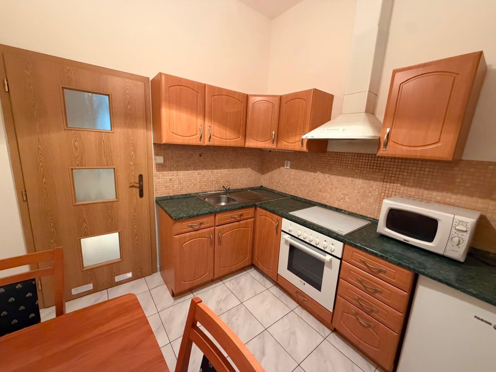 Pronájem bytu 1+1 41 m², Záhřebská, Praha, Praha Pronájem bytu 1+1 41 m², Záhřebská, Praha, Praha