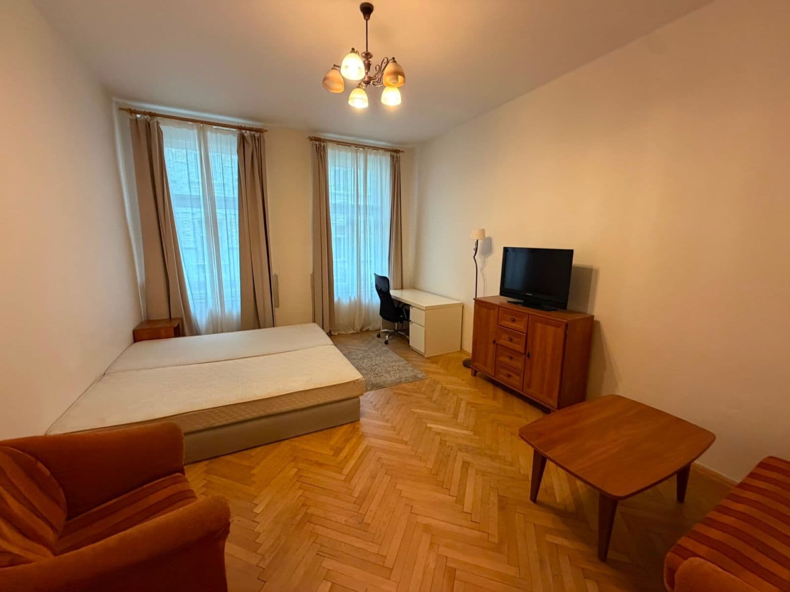 Pronájem bytu 1+1 41 m², Záhřebská, Praha, Praha Pronájem bytu 1+1 41 m², Záhřebská, Praha, Praha