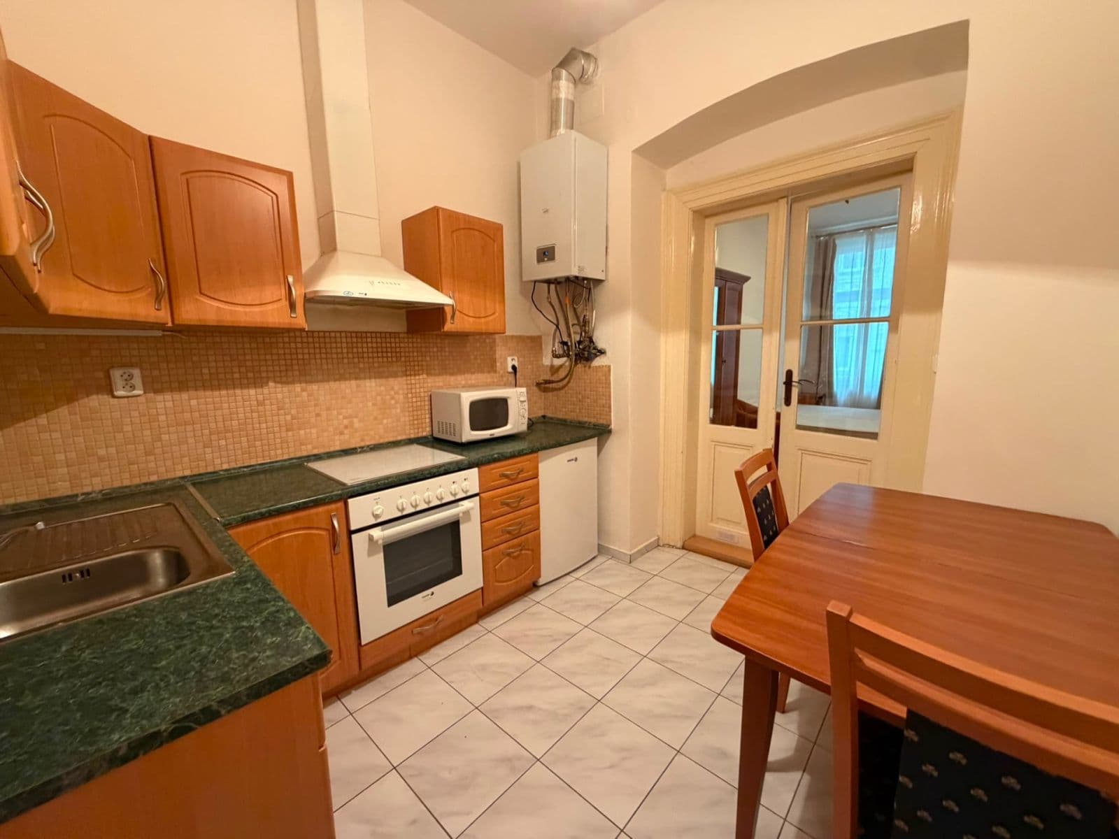 Pronájem bytu 1+1 41 m², Záhřebská, Praha, Praha Pronájem bytu 1+1 41 m², Záhřebská, Praha, Praha