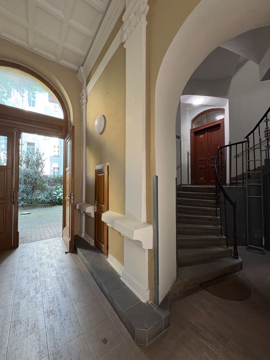 Pronájem bytu 1+kk 28 m², Na Celné, Praha, Praha Pronájem bytu 1+kk 28 m², Na Celné, Praha, Praha