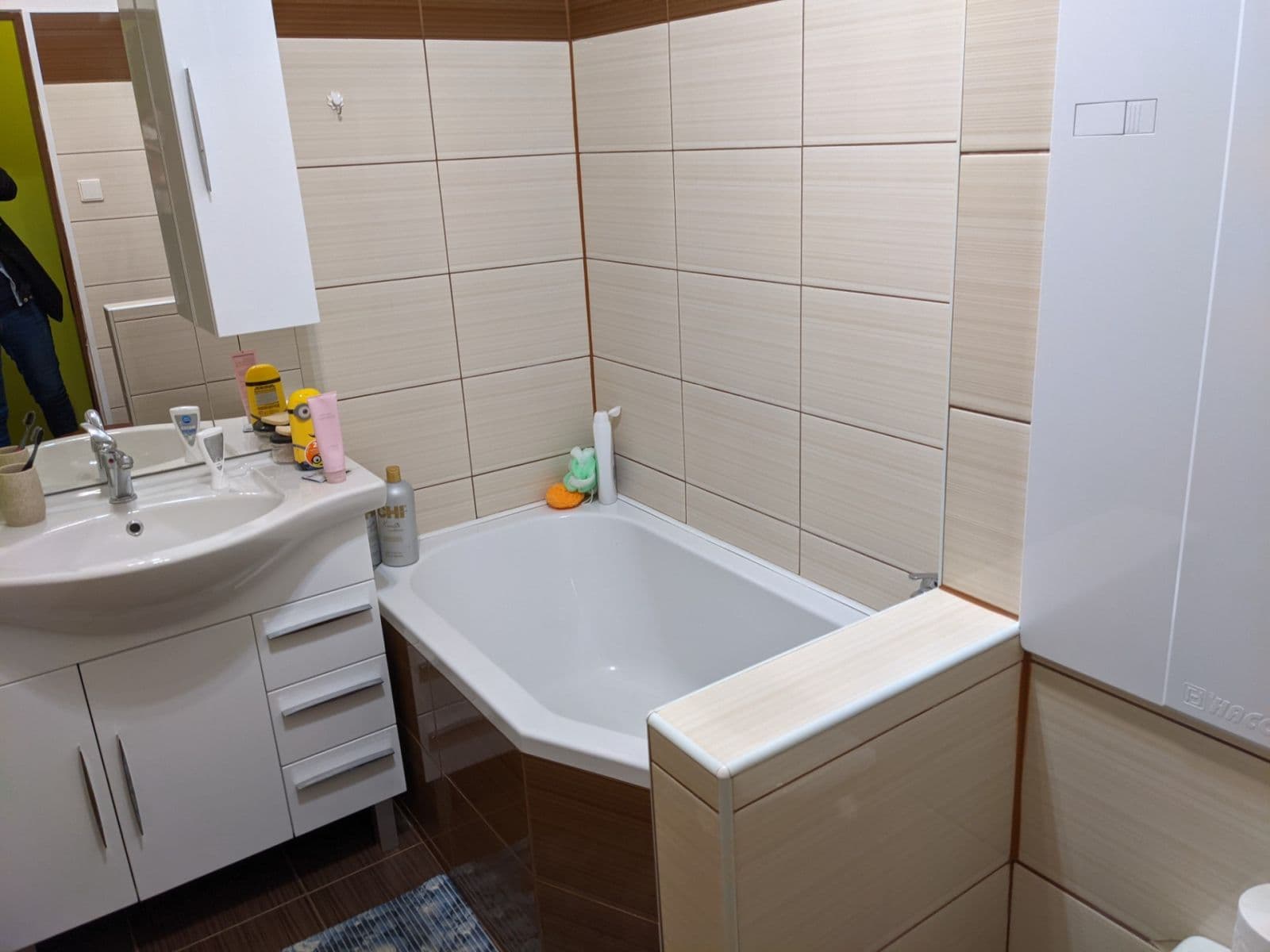 Pronájem bytu 2+1 57 m², kpt. Jaroše, Olomouc, Olomoucký kraj Pronájem bytu 2+1 57 m², kpt. Jaroše, Olomouc, Olomoucký kraj