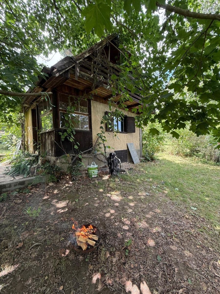 Prodej pozemku 304 m², Černolice, Středočeský kraj Prodej pozemku 304 m², Černolice, Středočeský kraj