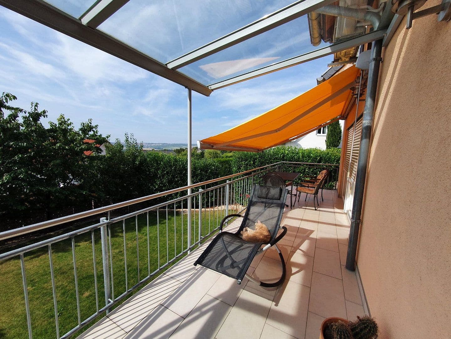 Prodej domu 211 m², pozemek 431 m², Nieder-Olm, Porýní-Falc Prodej domu 211 m², pozemek 431 m², Nieder-Olm, Porýní-Falc