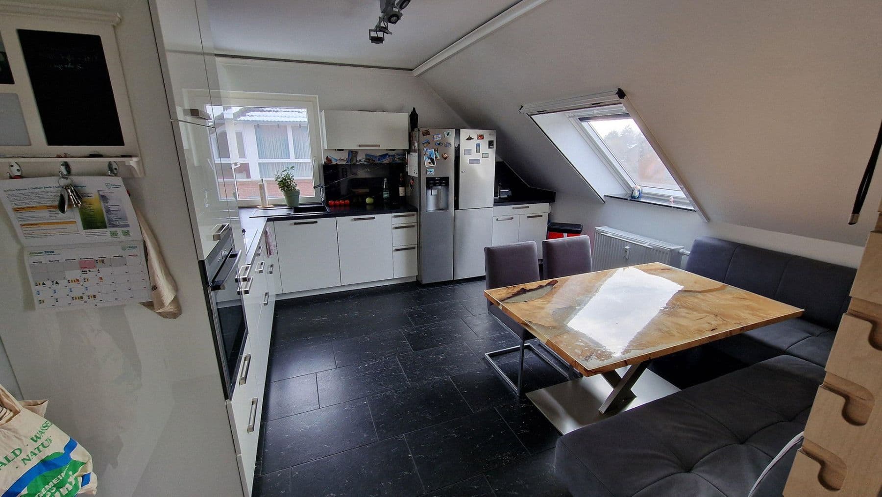 Pronájem bytu 3+kk 96 m², Hünxe, Severní Porýní-Vestfálsko Pronájem bytu 3+kk 96 m², Hünxe, Severní Porýní-Vestfálsko