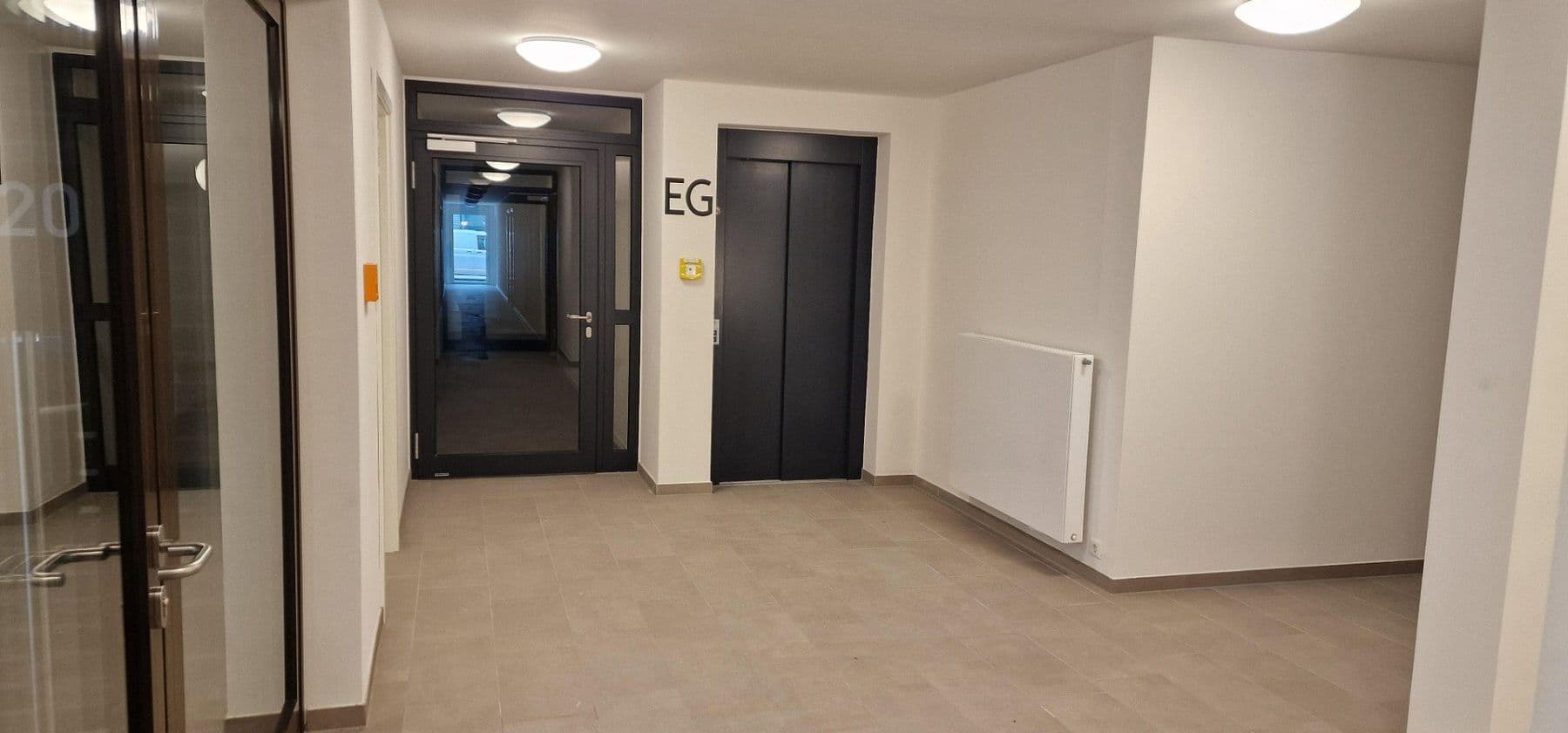 Pronájem bytu 1+1 21 m², Gabelsbergerstraße 20, Erlangen, Bavorsko Pronájem bytu 1+1 21 m², Gabelsbergerstraße 20, Erlangen, Bavorsko