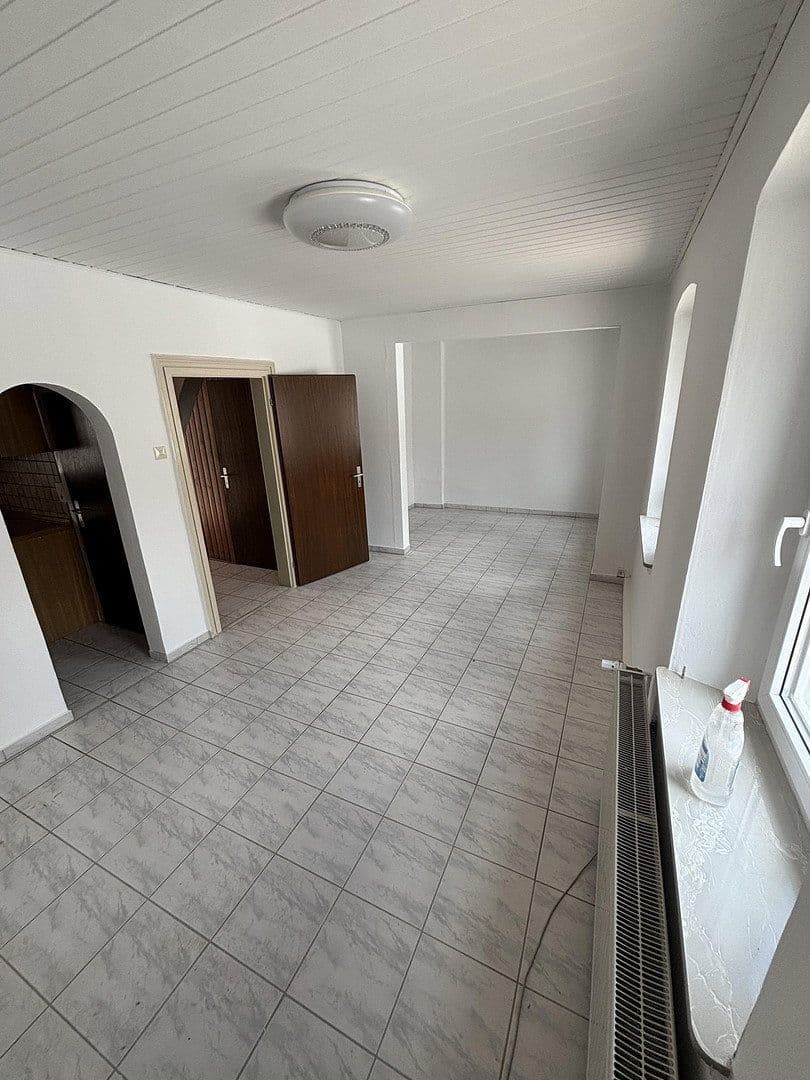 Pronájem domu 95 m², pozemek 157 m², Untere Bahnhofstraße 4, Worms, Porýní-Falc Pronájem domu 95 m², pozemek 157 m², Untere Bahnhofstraße 4, Worms, Porýní-Falc