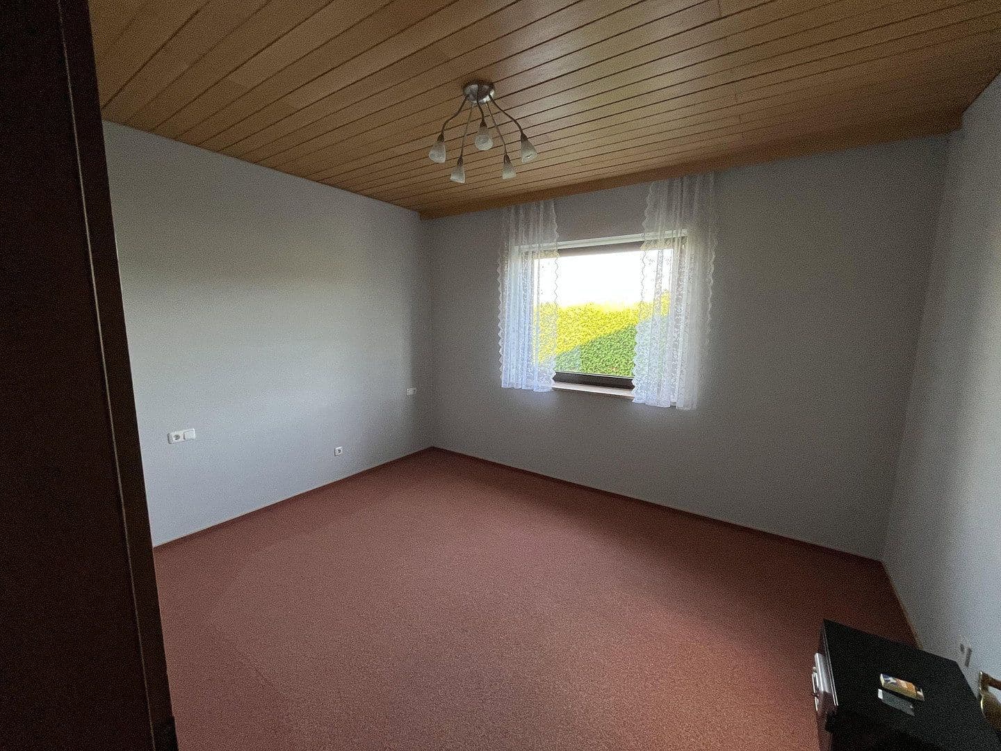Prodej domu 186 m², pozemek 1.900 m², Eichendorf, Bavorsko Prodej domu 186 m², pozemek 1.900 m², Eichendorf, Bavorsko