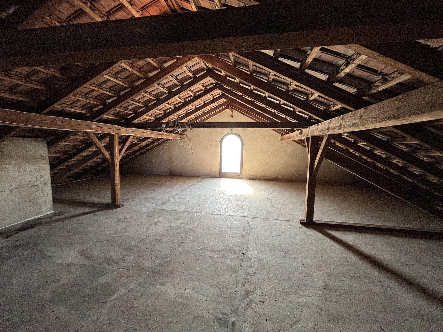 Prodej domu 186 m², pozemek 1.900 m², Eichendorf, Bavorsko Prodej domu 186 m², pozemek 1.900 m², Eichendorf, Bavorsko