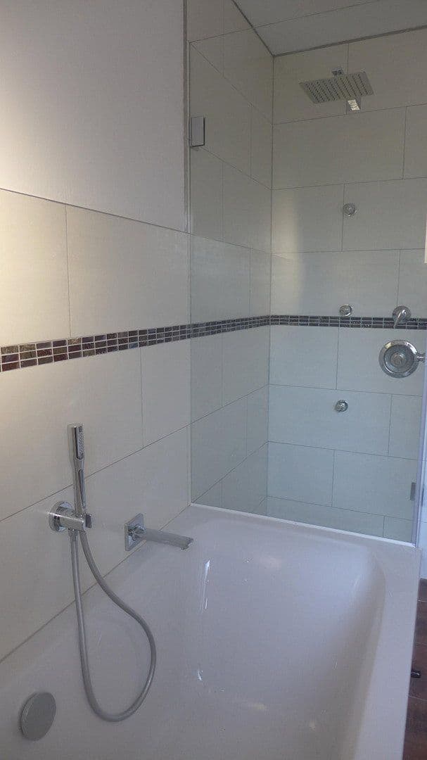 Prodej bytu 4+1 126 m², Erkrath, Severní Porýní-Vestfálsko Prodej bytu 4+1 126 m², Erkrath, Severní Porýní-Vestfálsko