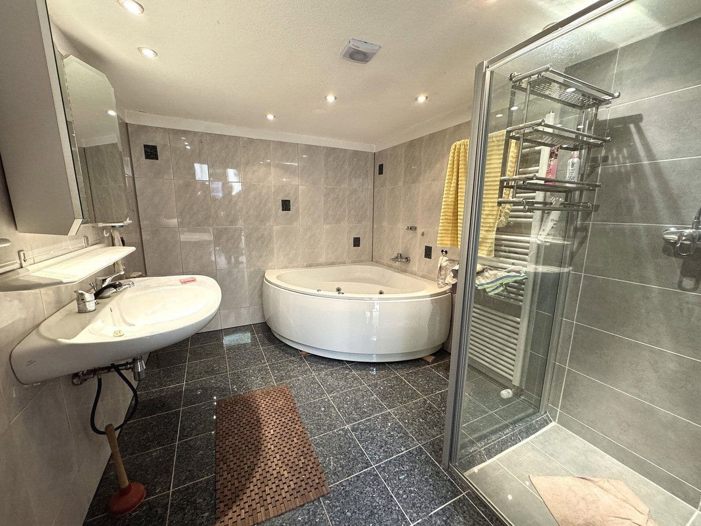 Prodej domu 130 m², pozemek 536 m², Jüchen, Severní Porýní-Vestfálsko Prodej domu 130 m², pozemek 536 m², Jüchen, Severní Porýní-Vestfálsko