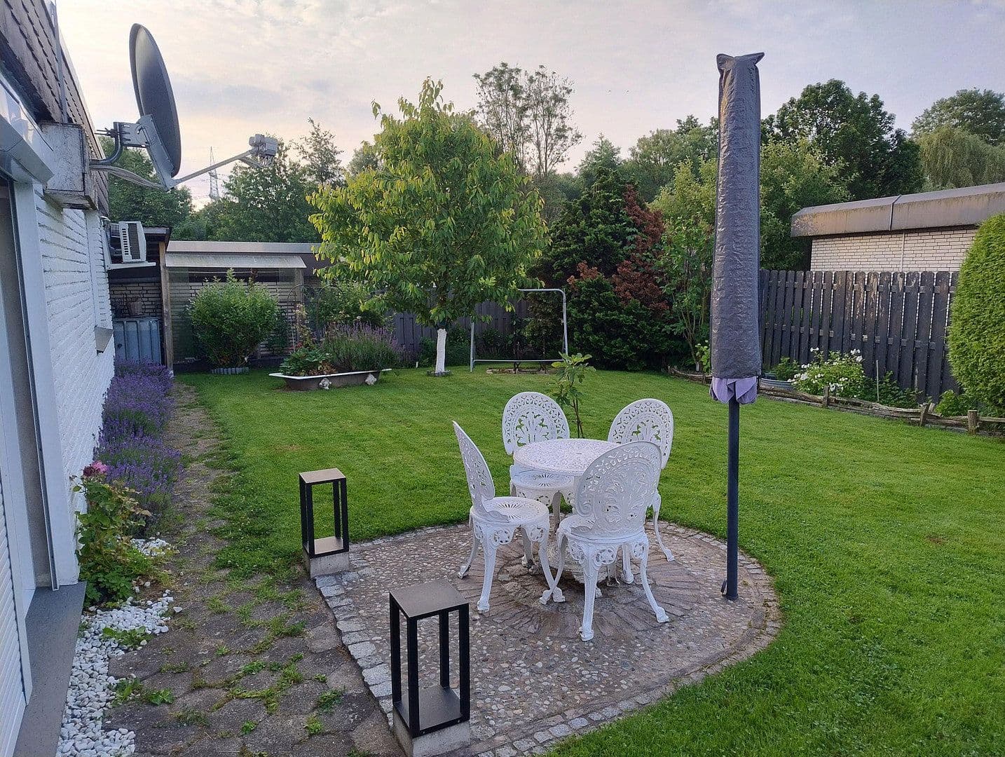 Prodej domu 148 m², pozemek 500 m², Bielefeld, Severní Porýní-Vestfálsko Prodej domu 148 m², pozemek 500 m², Bielefeld, Severní Porýní-Vestfálsko