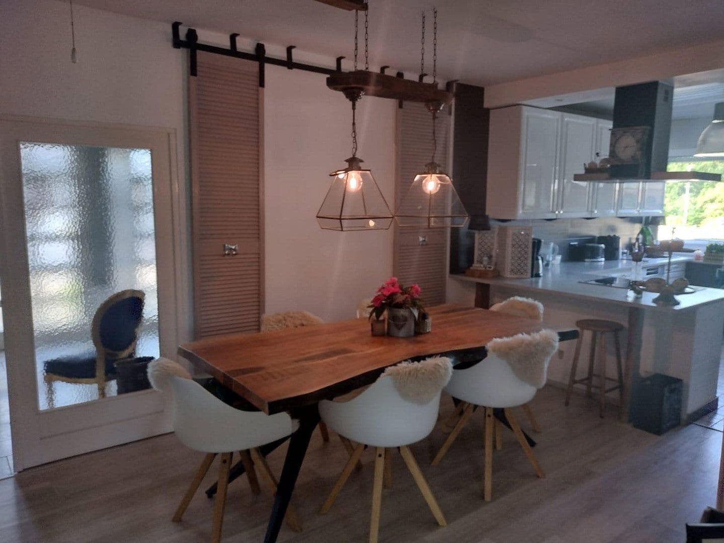 Prodej domu 148 m², pozemek 500 m², Bielefeld, Severní Porýní-Vestfálsko Prodej domu 148 m², pozemek 500 m², Bielefeld, Severní Porýní-Vestfálsko