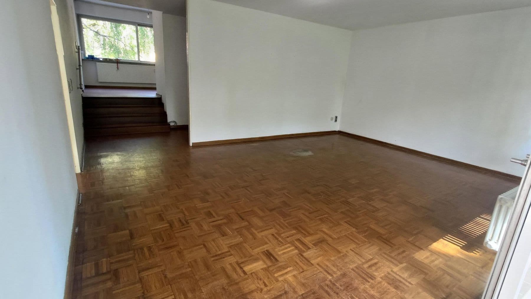 Prodej bytu 3+1 90 m², Berlin, Berlín Prodej bytu 3+1 90 m², Berlin, Berlín