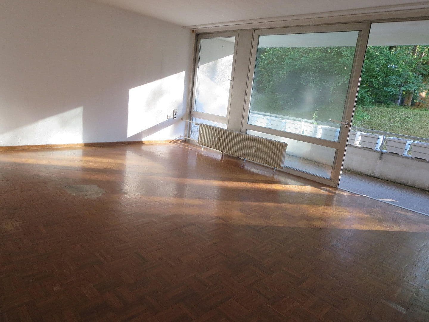 Prodej bytu 3+1 90 m², Berlin, Berlín Prodej bytu 3+1 90 m², Berlin, Berlín