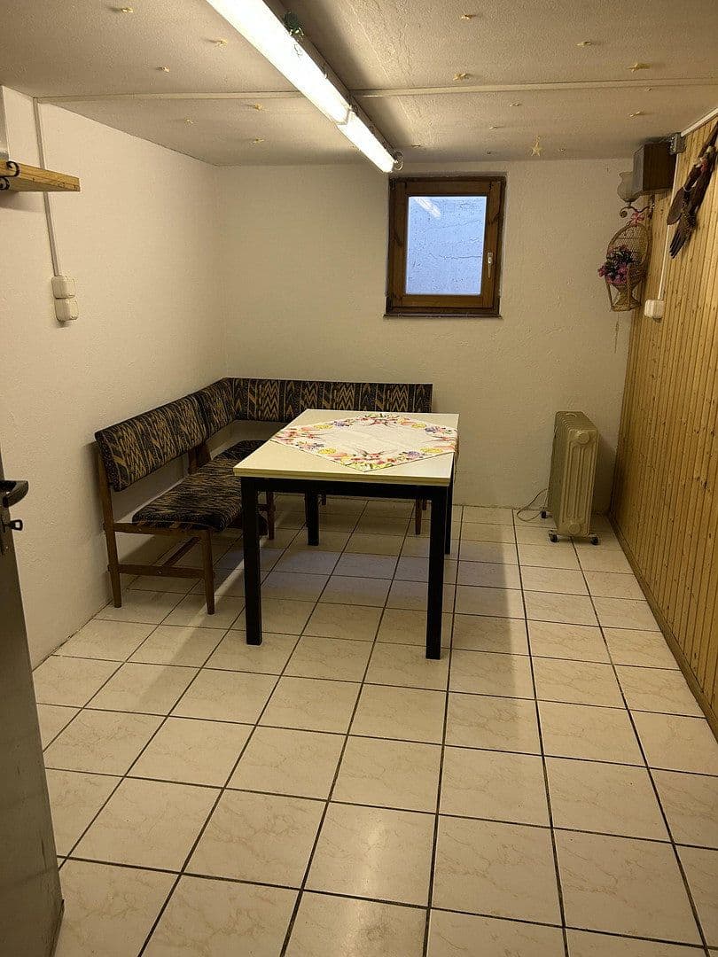 Prodej domu 95 m², pozemek 220 m², Singen (Hohentwiel), Bádensko-Württembersko Prodej domu 95 m², pozemek 220 m², Singen (Hohentwiel), Bádensko-Württembersko