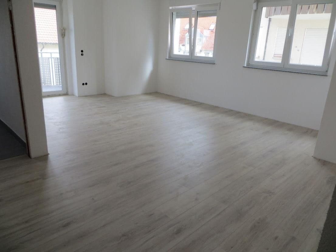 Pronájem bytu 3+kk 80 m², Haller Ring 1, Bad Rappenau, Bádensko-Württembersko Pronájem bytu 3+kk 80 m², Haller Ring 1, Bad Rappenau, Bádensko-Württembersko