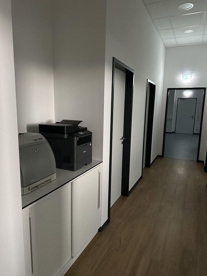 Pronájem kanceláře 174 m², Carl-von-Ossietzky-Str. 7, Bad Aibling, Bavorsko Pronájem kanceláře 174 m², Carl-von-Ossietzky-Str. 7, Bad Aibling, Bavorsko