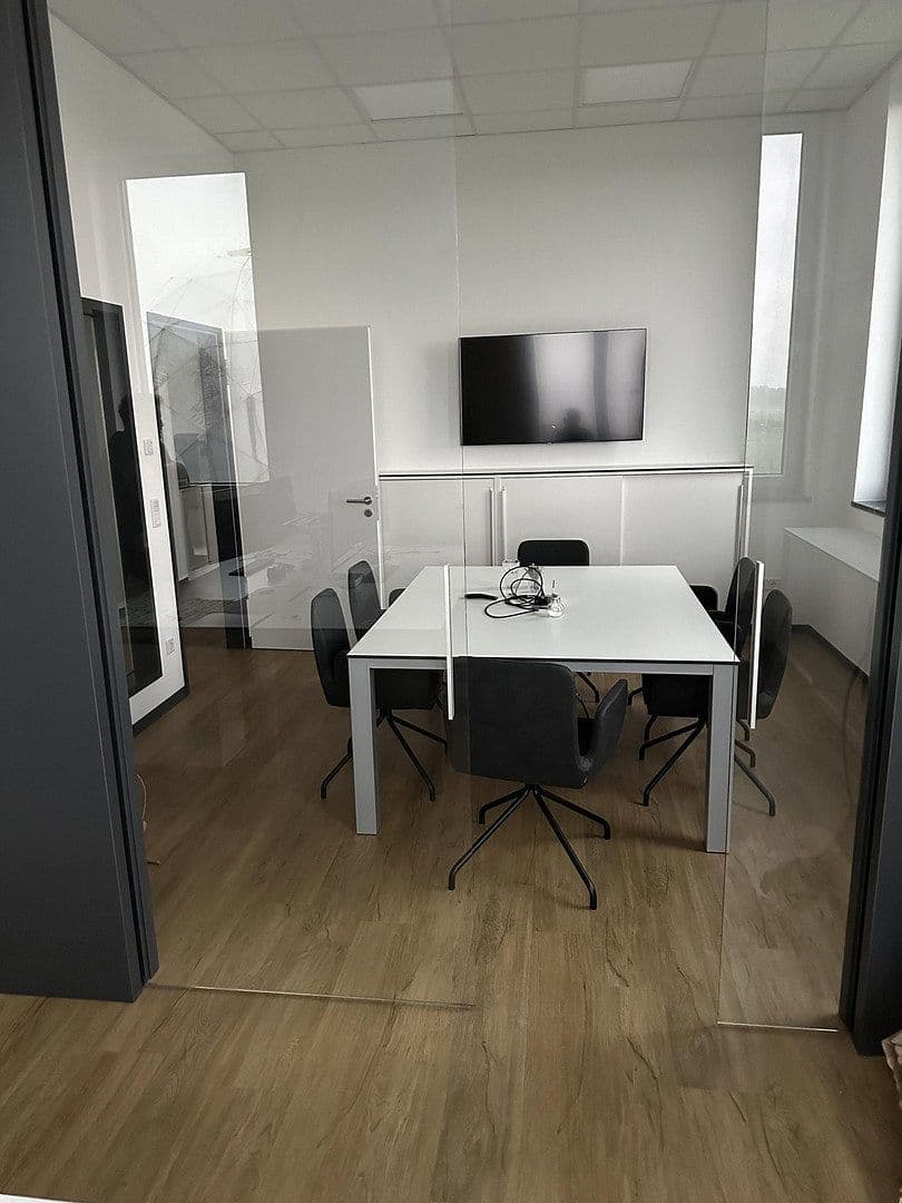 Pronájem kanceláře 174 m², Carl-von-Ossietzky-Str. 7, Bad Aibling, Bavorsko Pronájem kanceláře 174 m², Carl-von-Ossietzky-Str. 7, Bad Aibling, Bavorsko