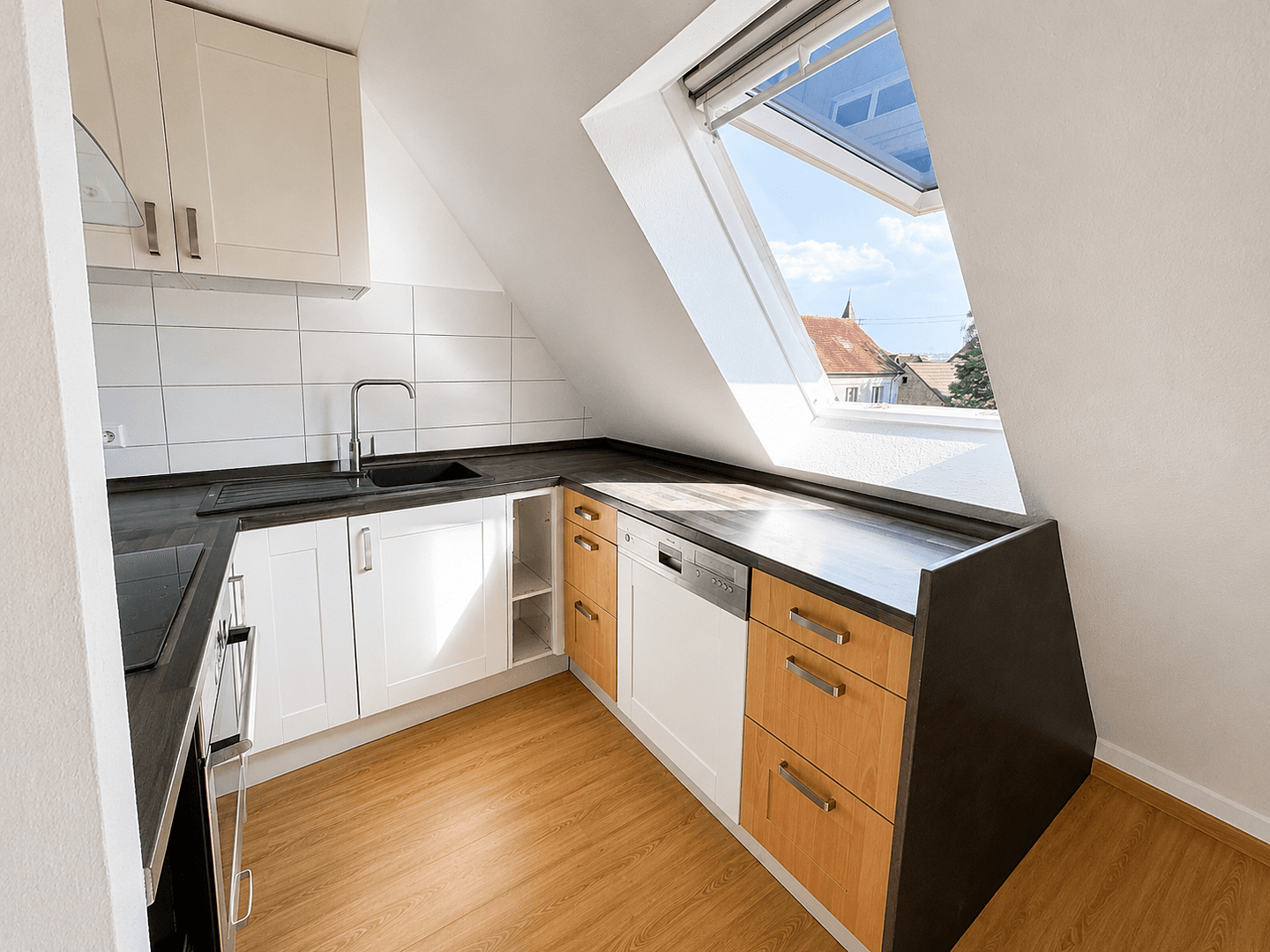 Prodej bytu 2+1 45 m², Friedrichstraße 8, Vaihingen an der Enz, Bádensko-Württembersko Prodej bytu 2+1 45 m², Friedrichstraße 8, Vaihingen an der Enz, Bádensko-Württembersko