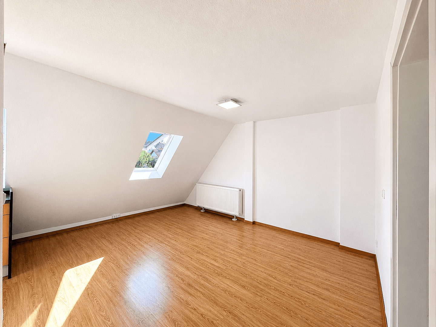 Prodej bytu 2+1 45 m², Friedrichstraße 8, Vaihingen an der Enz, Bádensko-Württembersko Prodej bytu 2+1 45 m², Friedrichstraße 8, Vaihingen an der Enz, Bádensko-Württembersko
