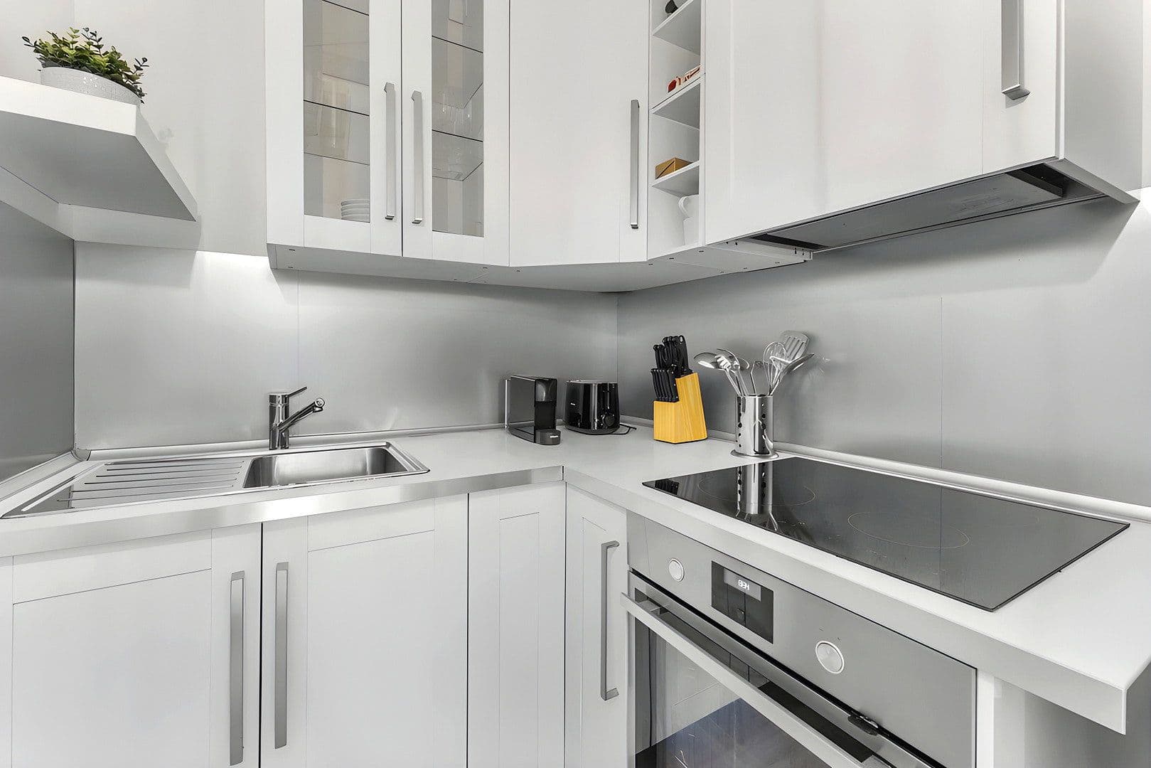 Pronájem bytu 2+1 50 m², Hechelstraße 14, Berlin, Berlín Pronájem bytu 2+1 50 m², Hechelstraße 14, Berlin, Berlín