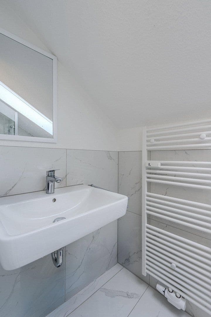 Pronájem bytu 2+1 46 m², Dürrenstraße 9 (bald leerstehend), Oberstenfeld, Bádensko-Württembersko Pronájem bytu 2+1 46 m², Dürrenstraße 9 (bald leerstehend), Oberstenfeld, Bádensko-Württembersko