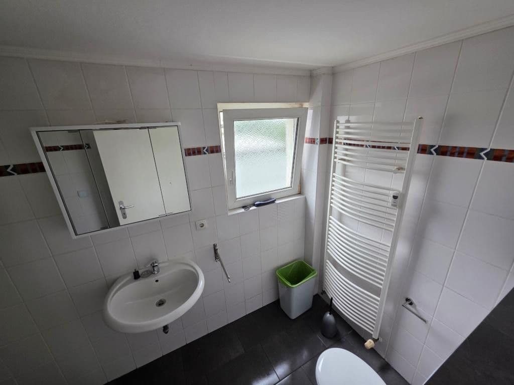 Pronájem bytu 2+1 31 m², Auguststr. 13, Bonn, Severní Porýní-Vestfálsko Pronájem bytu 2+1 31 m², Auguststr. 13, Bonn, Severní Porýní-Vestfálsko