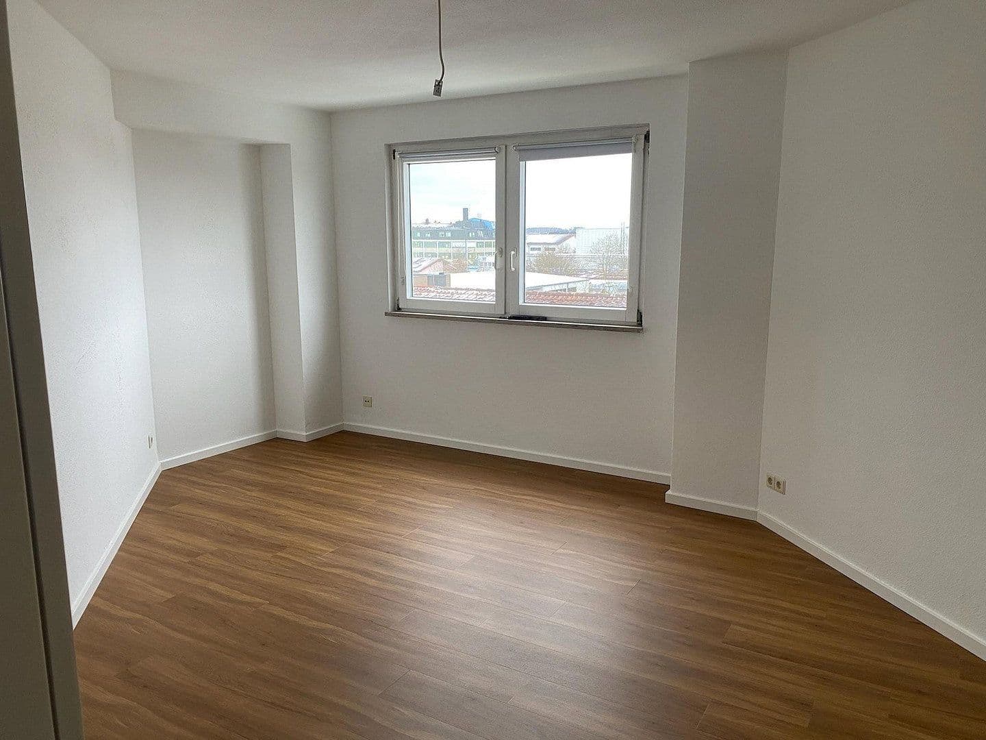 Pronájem bytu 4+1 123 m², Talhofstrasse 30, Gilching, Bavorsko Pronájem bytu 4+1 123 m², Talhofstrasse 30, Gilching, Bavorsko