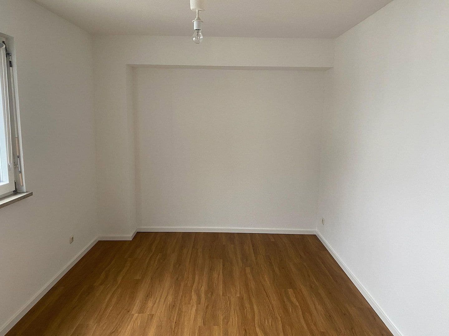 Pronájem bytu 4+1 123 m², Talhofstrasse 30, Gilching, Bavorsko Pronájem bytu 4+1 123 m², Talhofstrasse 30, Gilching, Bavorsko