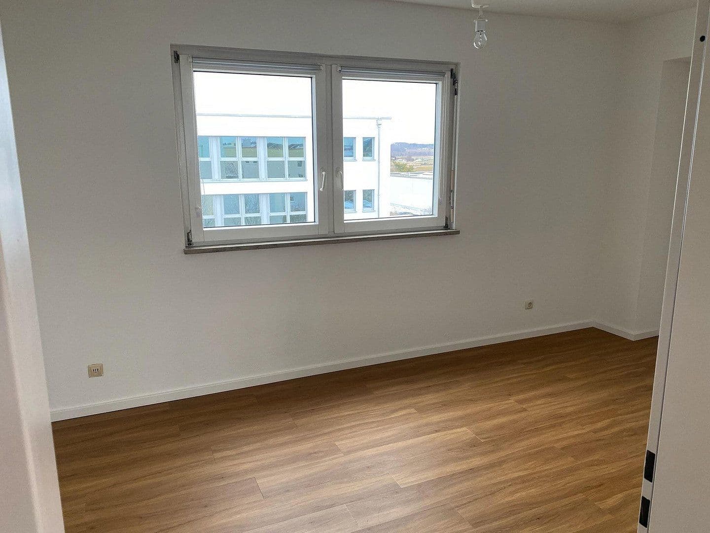 Pronájem bytu 4+1 123 m², Talhofstrasse 30, Gilching, Bavorsko Pronájem bytu 4+1 123 m², Talhofstrasse 30, Gilching, Bavorsko