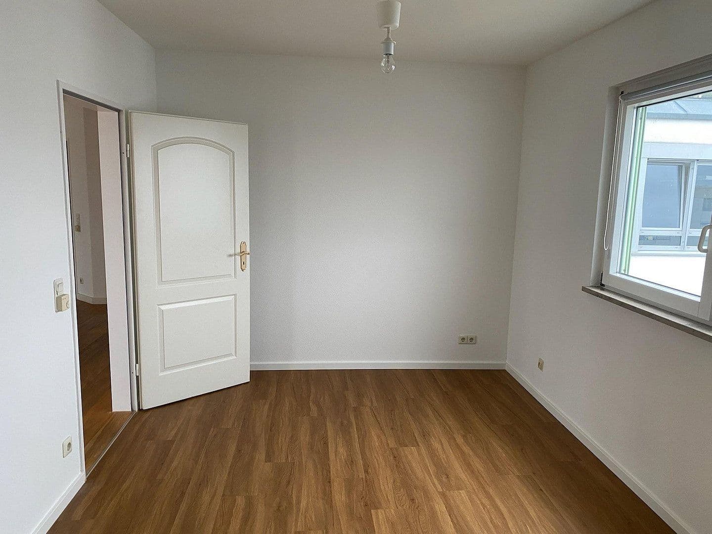 Pronájem bytu 4+1 123 m², Talhofstrasse 30, Gilching, Bavorsko Pronájem bytu 4+1 123 m², Talhofstrasse 30, Gilching, Bavorsko