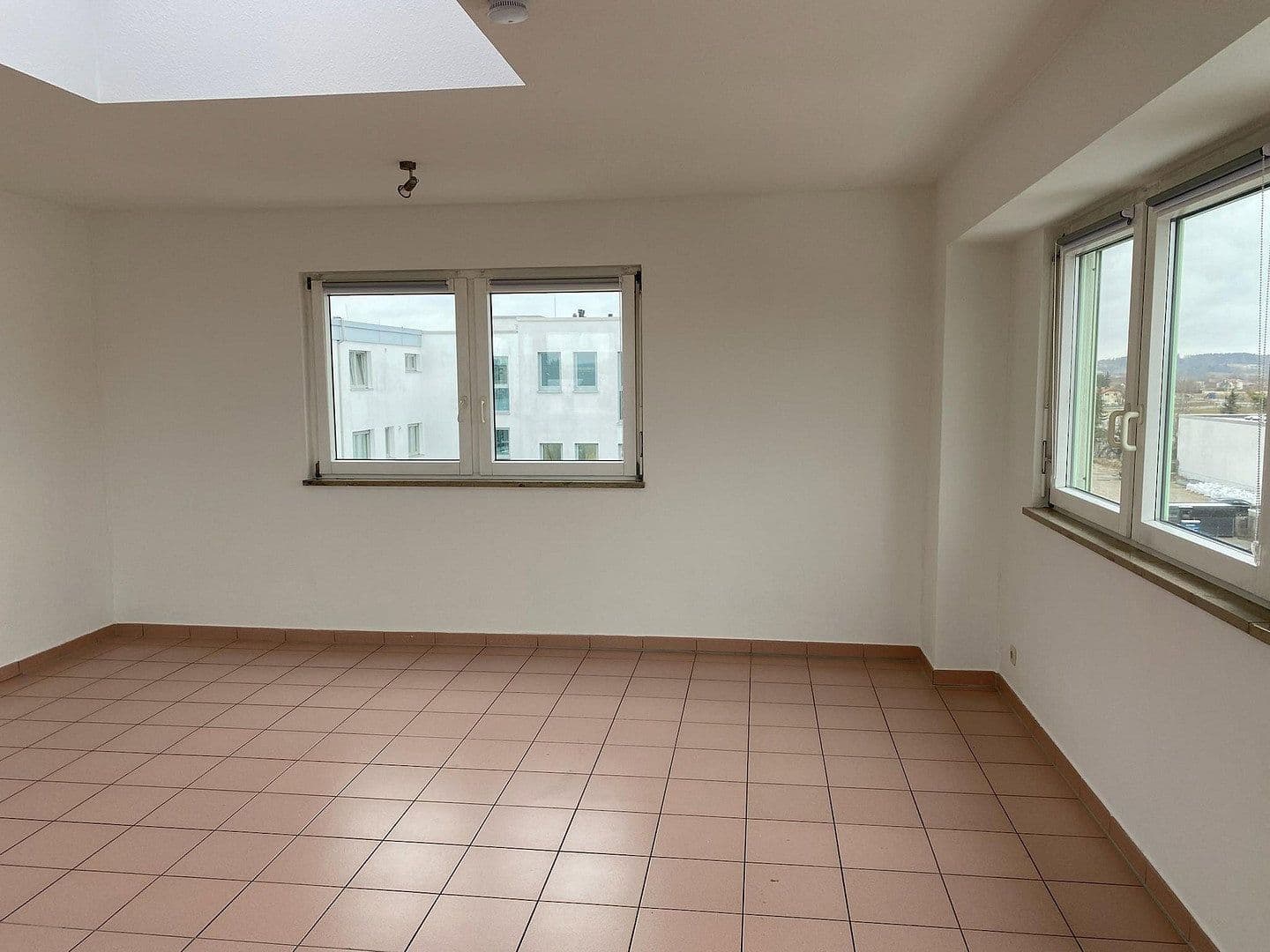 Pronájem bytu 4+1 123 m², Talhofstrasse 30, Gilching, Bavorsko Pronájem bytu 4+1 123 m², Talhofstrasse 30, Gilching, Bavorsko