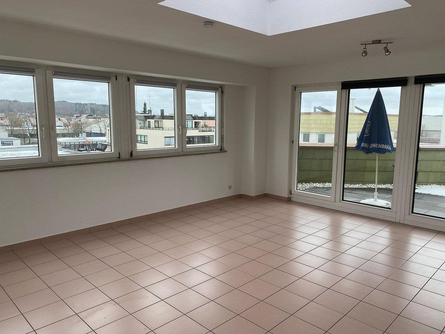 Pronájem bytu 4+1 123 m², Talhofstrasse 30, Gilching, Bavorsko Pronájem bytu 4+1 123 m², Talhofstrasse 30, Gilching, Bavorsko