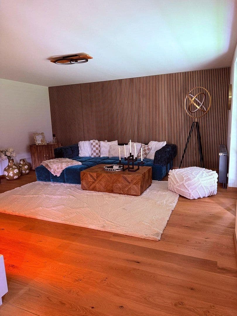 Prodej domu 260 m², pozemek 5.000 m², Visbek, Dolní Sasko Prodej domu 260 m², pozemek 5.000 m², Visbek, Dolní Sasko