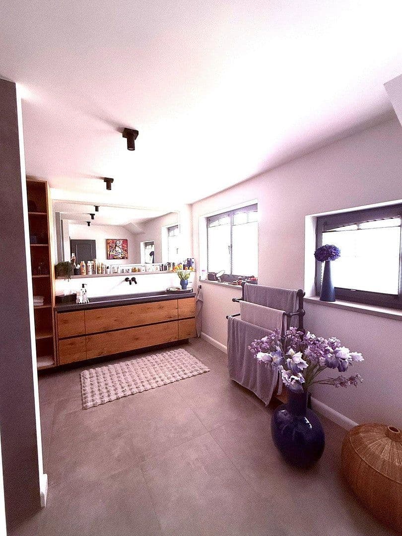 Prodej domu 260 m², pozemek 5.000 m², Visbek, Dolní Sasko Prodej domu 260 m², pozemek 5.000 m², Visbek, Dolní Sasko