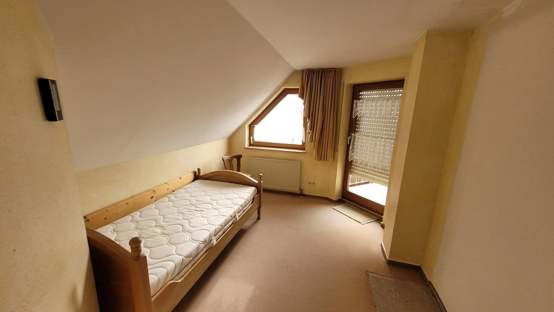 Prodej domu 106 m², pozemek 381 m², Rosenstr. 11/1, Schwieberdingen, Bádensko-Württembersko Prodej domu 106 m², pozemek 381 m², Rosenstr. 11/1, Schwieberdingen, Bádensko-Württembersko