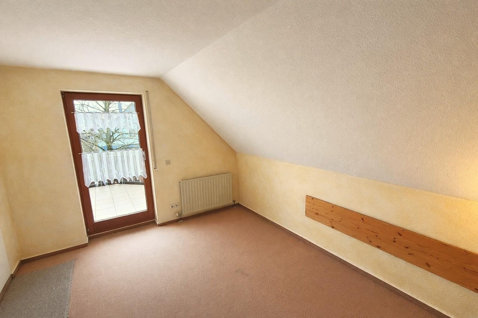 Prodej domu 106 m², pozemek 381 m², Rosenstr. 11/1, Schwieberdingen, Bádensko-Württembersko Prodej domu 106 m², pozemek 381 m², Rosenstr. 11/1, Schwieberdingen, Bádensko-Württembersko