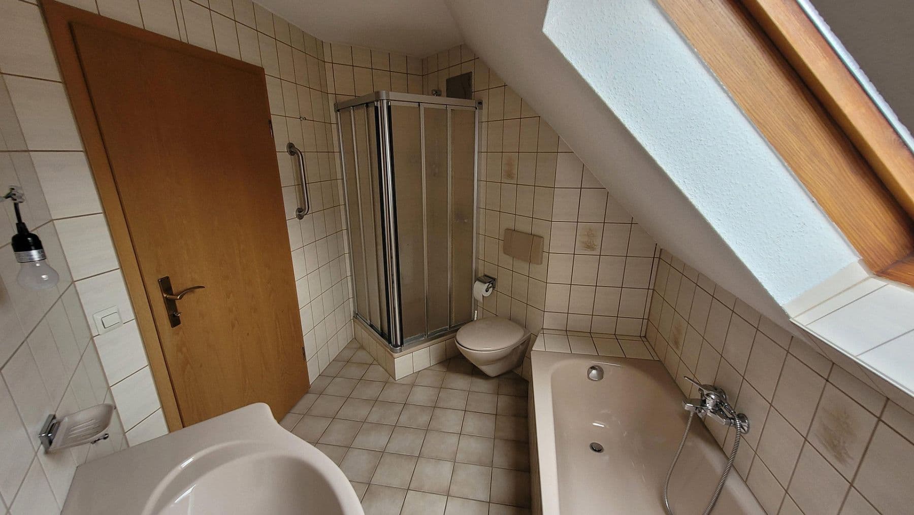 Prodej domu 106 m², pozemek 381 m², Rosenstr. 11/1, Schwieberdingen, Bádensko-Württembersko Prodej domu 106 m², pozemek 381 m², Rosenstr. 11/1, Schwieberdingen, Bádensko-Württembersko