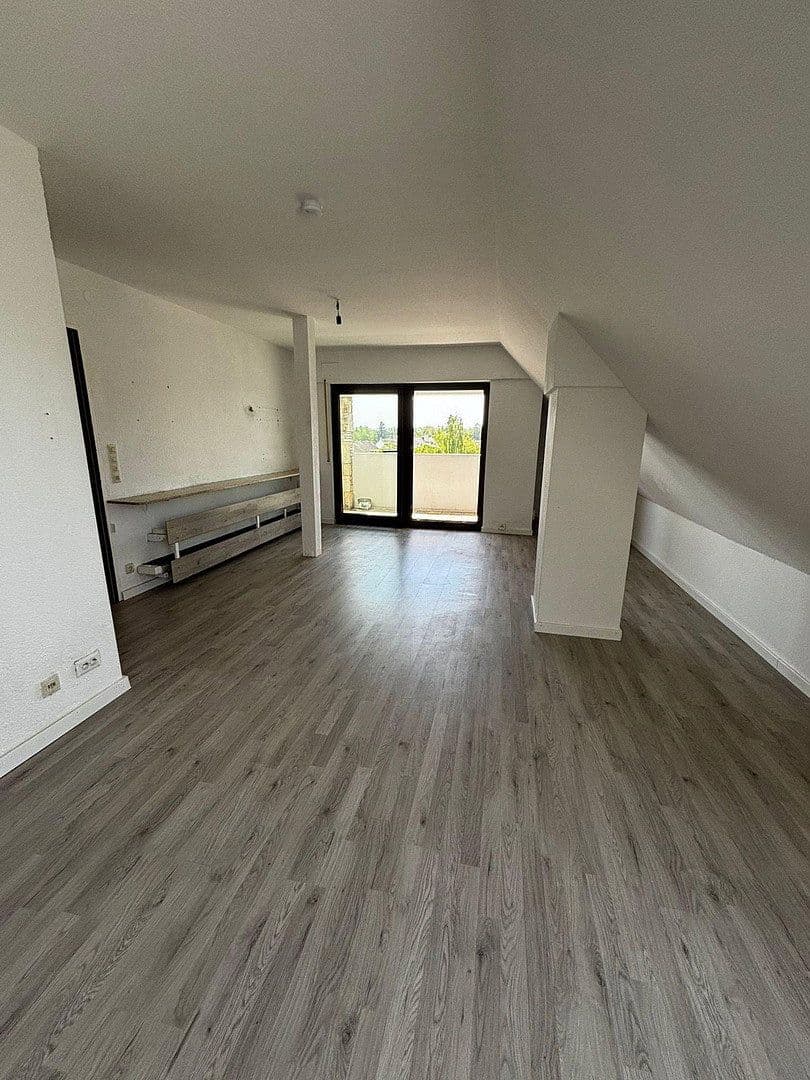 Pronájem bytu 1+kk 44 m², Frankfurt, Hessen Pronájem bytu 1+kk 44 m², Frankfurt, Hessen
