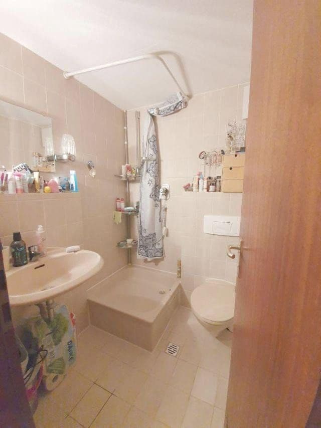Pronájem bytu 1+1 25 m², Köln, Severní Porýní-Vestfálsko Pronájem bytu 1+1 25 m², Köln, Severní Porýní-Vestfálsko