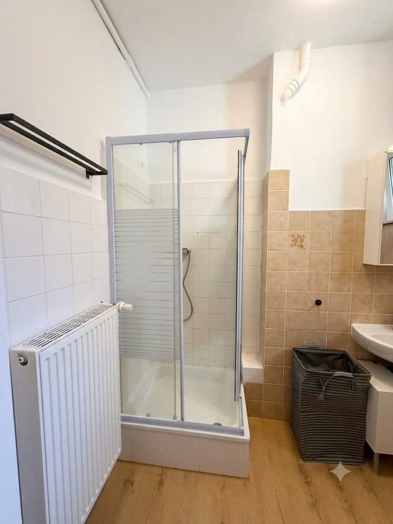 Pronájem bytu 1+1 40 m², Kaiser-Wilhelm-Ring 39, Mainz, Porýní-Falc Pronájem bytu 1+1 40 m², Kaiser-Wilhelm-Ring 39, Mainz, Porýní-Falc